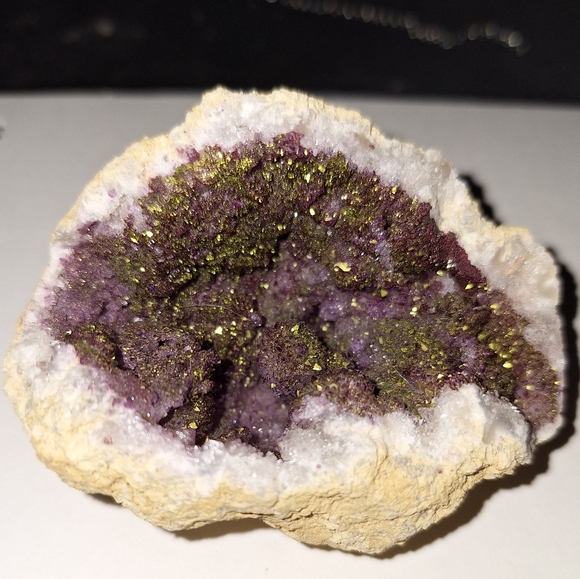 Dyed geode - Picture 2 of 2